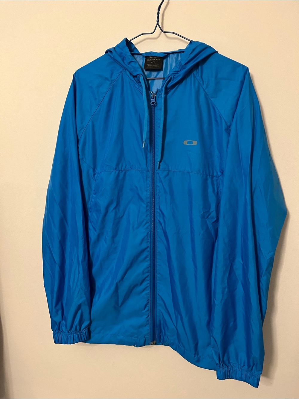 Oakley Men’s Lightweight Blue Hooded Windbreaker Jacket image 3